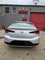 2020 Hyundai Elantra - Image 18