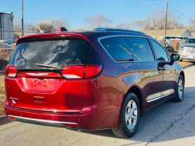2017 CHRYSLER PACIFICA VAN V6, 3.6 LITER TOURING-L PLUS MINIVAN 4D