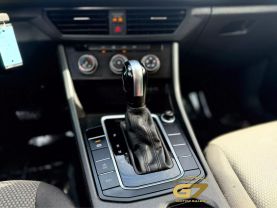 2021 Volkswagen Jetta - Image 19