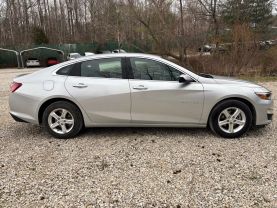 2022 CHEVROLET MALIBU SEDAN 4-CYL, TURBO, 1.5 LITER LT SEDAN 4D at T&T Repairables - used car dealership in Spencer, Indiana.
