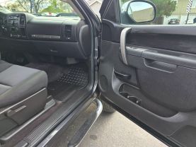 2010 GMC SIERRA 1500 CREW CAB PICKUP V8, FLEX FUEL, 5.3 LITER SLE PICKUP 4D 5 3/4 FT