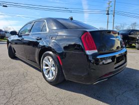2018 CHRYSLER 300
