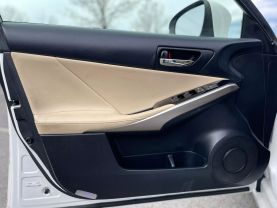 2016 Lexus Is - Image 39