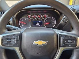 2022 CHEVROLET SILVERADO 1500 LIMITED CREW CAB PICKUP 4-CYL, TURBO, 2.7 LITER CUSTOM PICKUP 4D 5 3/4 FT