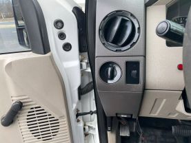 2008 Ford F350 Super Duty Regular Cab & Chassis - Image 16