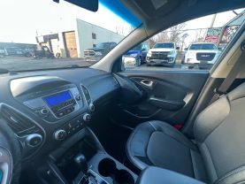2012 HYUNDAI TUCSON SUV 4-CYL, PZEV, 2.4 LITER GLS SPORT UTILITY 4D