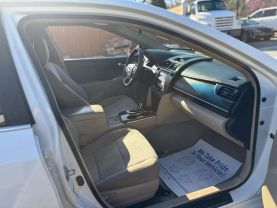 2014 Toyota Camry - Image 12