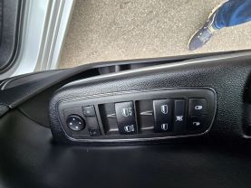 2022 Chrysler 300300s V6 Sedan 4d - Image 15
