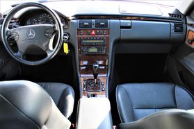 2001 MERCEDES-BENZ E-CLASS SEDAN V6, 3.2 LITER E 320 AWD SEDAN 4D