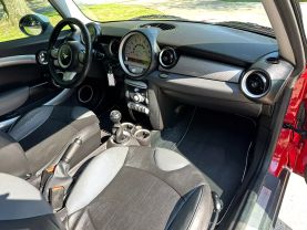 2010 MINI HARDTOP HATCHBACK 4-CYL, TURBO, 1.6 LITER COOPER S HATCHBACK 2D