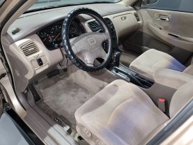 2001 Honda Accord - - Image 13