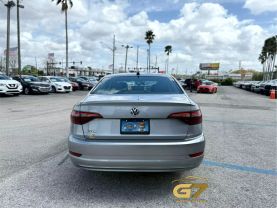 2021 Volkswagen Jetta - Image 3