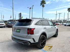 2023 Kia Sorento - Image 9