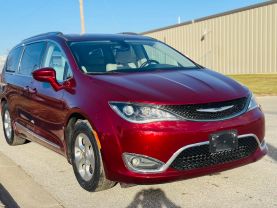 2017 CHRYSLER PACIFICA VAN V6, 3.6 LITER TOURING-L PLUS MINIVAN 4D
