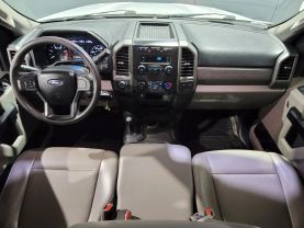 2017 Ford F250 Super Duty Crew Cab - - Image 9