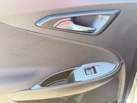 2017 Chevrolet Malibu Ls Sedan 4d - Image 20