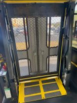 2014 CHEVROLET EXPRESS COMMERCIAL CUTAWAY CUTAWAY V8, FLEX FUEL, 6.0 LITER 4500 CUTAWAY VAN 2D - The Auto Lot