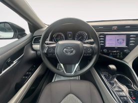 2020 Toyota Camry Hybrid Le Sedan 4d - Image 12
