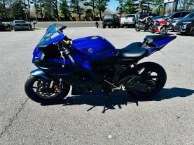 2022 YAMAHA YZF-R7 SPORTBIKES - -