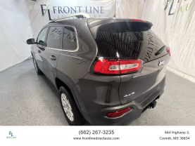 2016 JEEP CHEROKEE SUV V6, 3.2 LITER LATITUDE SPORT UTILITY 4D