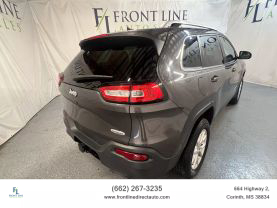 2016 JEEP CHEROKEE SUV V6, 3.2 LITER LATITUDE SPORT UTILITY 4D