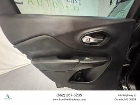2015 JEEP CHEROKEE SUV V6, 3.2 LITER LIMITED SPORT UTILITY 4D