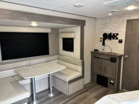 2024 COACHMEN CATALINA SUMMIT 8 RV - 231MKS at T&T Repairables - used car dealership in Spencer, Indiana.