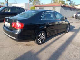 2006 VOLKSWAGEN JETTA SEDAN 5-CYL, PZEV, 2.5 LITER 2.5 SEDAN 4D