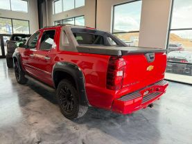 2011 CHEVROLET AVALANCHE SUV V8, FLEX FUEL, 5.3 LITER LTZ SPORT UTILITY PICKUP 4D 5 1/4 FT