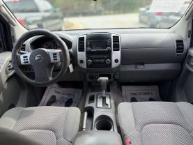 2015 NISSAN FRONTIER CREW CAB PICKUP V6, 4.0 LITER SV PICKUP 4D 5 FT