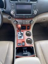 2010 TOYOTA HIGHLANDER SUV V6, 3.5 LITER LIMITED SPORT UTILITY 4D - The Auto Lot