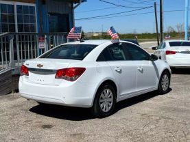 2011 CHEVROLET CRUZE