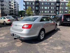 2011 Ford Taurus - Image 6