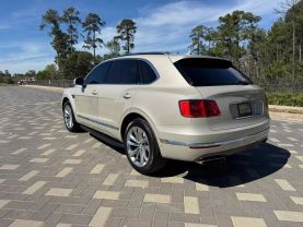 2017 BENTLEY BENTAYGA SUV W12, TWIN TURBO, 6.0 LITER W12 SPORT UTILITY 4D