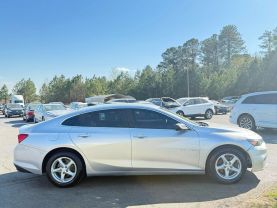 2017 Chevrolet Malibu Ls Sedan 4d - Image 7