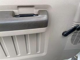 2008 Ford F350 Super Duty Regular Cab & Chassis - Image 22
