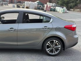 2015 KIA FORTE SEDAN 4-CYL, GDI, 2.0 LITER EX SEDAN 4D