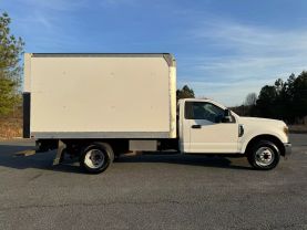 2019 FORD F350 SUPER DUTY REGULAR CAB & CHASSIS CAB CHASSIS V8, FLEX FUEL, 6.2 LITER XL CAB & CHASSIS 2D