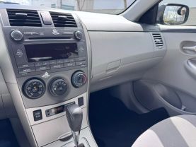2011 Toyota Corolla - Image 28