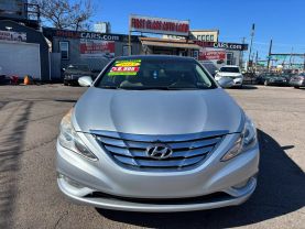 2013 Hyundai Sonata - Image 8