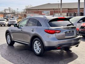 2017 INFINITI QX70
