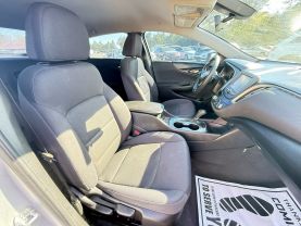 2017 Chevrolet Malibu Ls Sedan 4d - Image 25