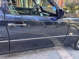 1995 MERCEDES-BENZ E500 - - SEDAN