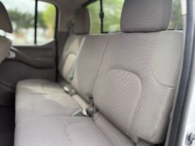 2015 NISSAN FRONTIER CREW CAB PICKUP V6, 4.0 LITER SV PICKUP 4D 5 FT