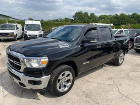 2019 RAM 1500 CREW CAB PICKUP V8, HEMI, 5.7 LITER BIG HORN PICKUP 4D 5 1/2 FT