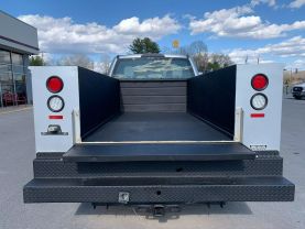 2017 FORD F350 SUPER DUTY CREW CAB 8FT KNAPHEIDE SERVICE BED TRUCK SERVICE/UTILITY TRUCKS V8, FLEX FUEL, 6.2 LITER XL PICKUP 4D 8 FT - Eddies Auto Sales