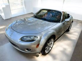 2006 MAZDA MX-5 MIATA CONVERTIBLE 4-CYL, 2.0 LITER CONVERTIBLE 2D