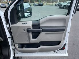 2019 FORD F350 SUPER DUTY SUPER CAB 8FT READING ENCLOSED SERVICE BED TRUCK SERVICE/UTILITY TRUCKS V8, 6.2 LITER XL PICKUP 4D 8 FT - Eddies Auto Sales