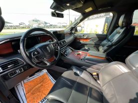 2022 Lincoln Navigator L Standard Sport Utility 4d - Image 16