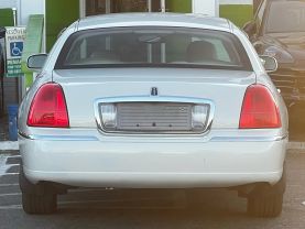 2006 LINCOLN TOWN CAR SEDAN V8, 4.6 LITER SIGNATURE LIMITED SEDAN 4D